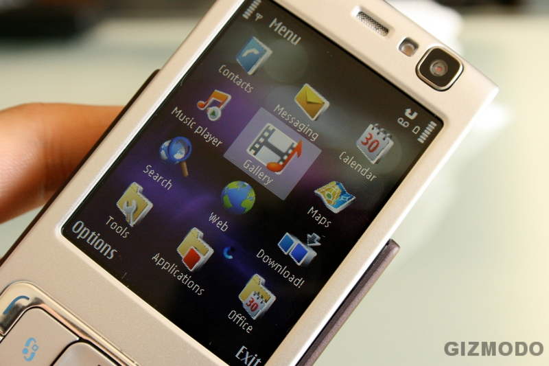 Illustration for article titled Gizmodo's Long-Ass Nokia N95 Review: Why it Rocks, Why it Sucks